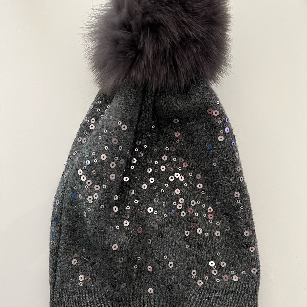 NWT Andrienne Landau winter beanie